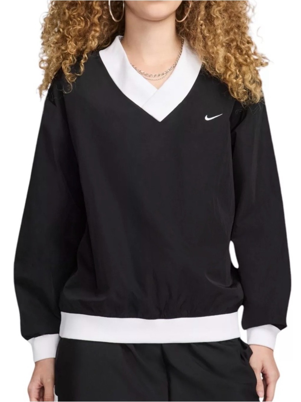 Nike Women's Sportswear Essential Loose UV Woven Long-Sleeve V-Neck Top XXL